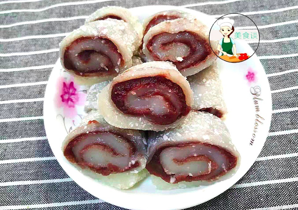  餐厅里|糯米粉一定要试试此做法，一蒸一卷，软嫩甜香，一口一块真解馋