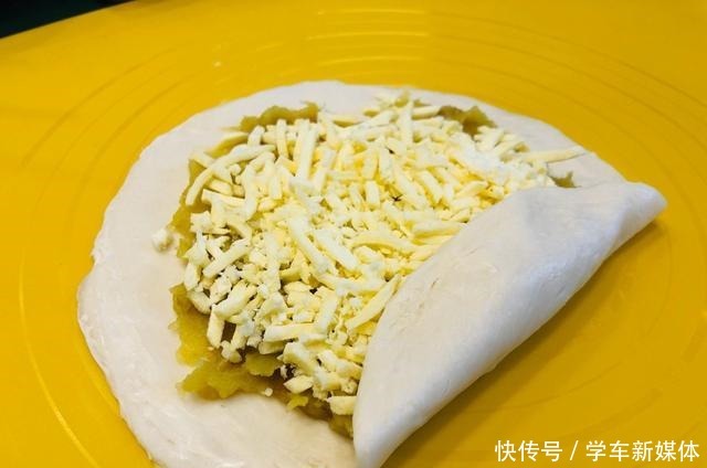 营养|用手抓饼就可以做的红薯芝士卷,用料简单营养好吃,早餐就吃它