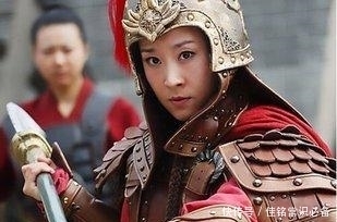 历史|历史唯一女将, 被单独立传: 死后有48座陵墓, 送葬队全被毒死
