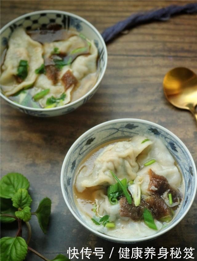  每次|秋天多给孩子做这馅的饺子，鲜美入味，每次煮一大锅，百吃不厌