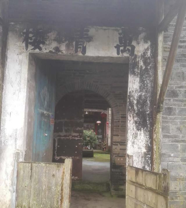 他家|第一次回老公农村老家, 被他家房子吓到了, 这样的房子你们谁见过