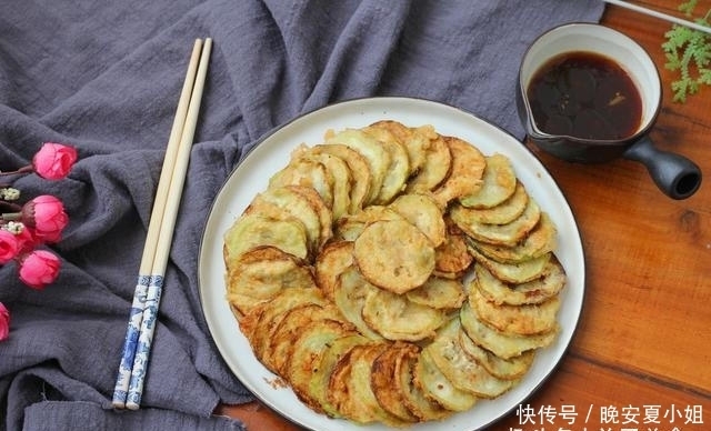 萝卜|入秋后,萝卜水果靠边站,不如吃茄子,简单一炒,比肉都香