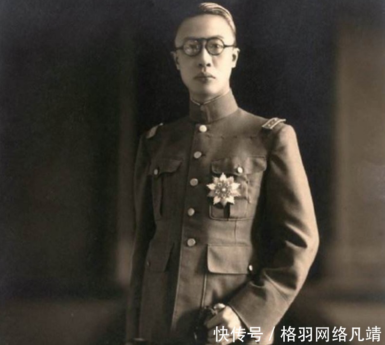 皇帝|溥仪第二次访问日本时，裕仁天皇要求他下跪，他大怒：朕也是皇帝