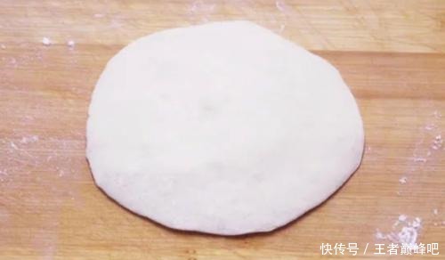 配方|豆腐做包子,试试这配方,表皮松软,鲜香味美,一口气吃三个!