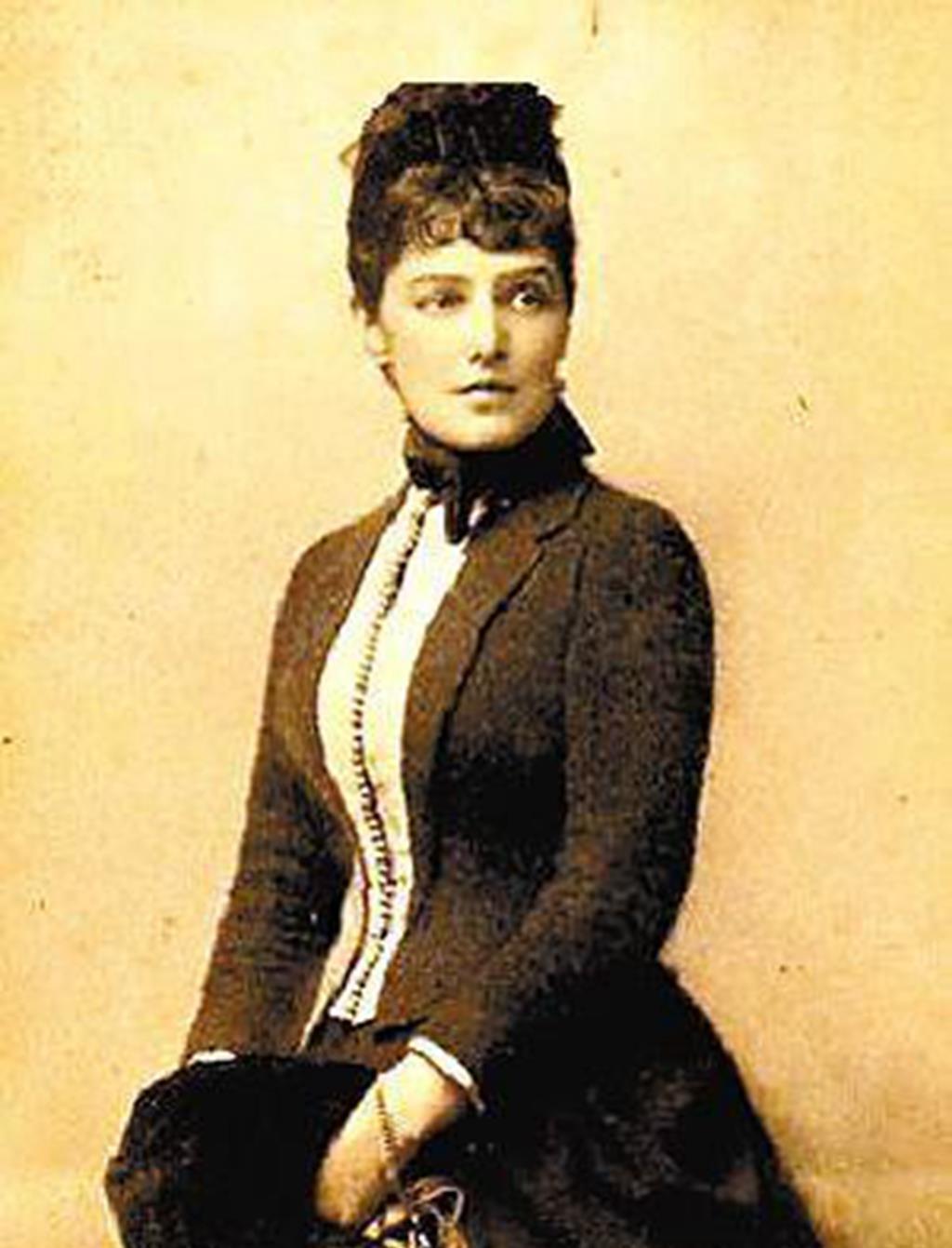 丈夫|她的情人是英国国王,第二任丈夫和儿子同岁,儿子做了英国首相