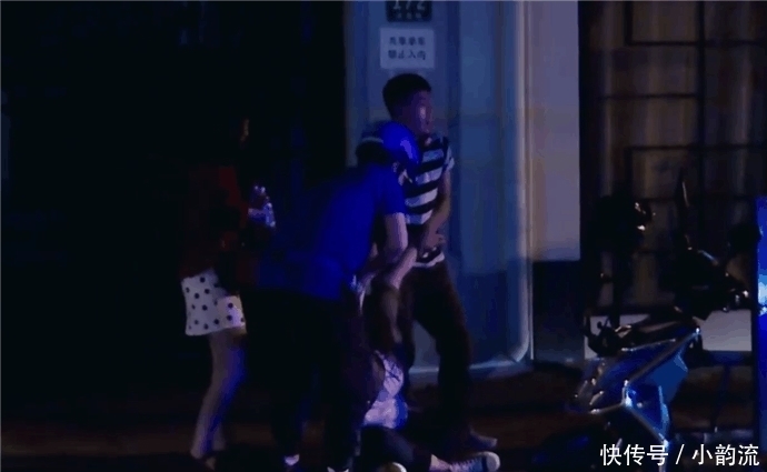 外卖|黄渤送外卖路遇醉酒女子, 有谁注意到黄渤率先问了什么话?