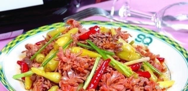 豆腐|简单家常菜韩式煎豆腐,清炒油菜,黑木耳炒冬笋,野山椒炒鸡胗