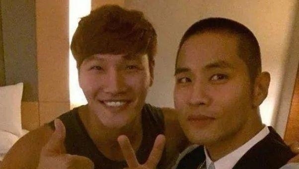 永久|当红歌手"想方设法"加入美国籍,被祖国永久封杀,1辈子不得入境