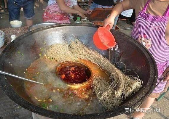 小吃|夫妻卖“最牛”小吃,12元1碗,每天只卖300碗,想吃要早去