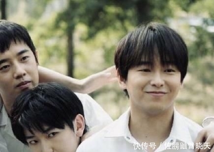  彭昱畅|照骗！彭昱畅晒自拍瘦成闪电，网友晒生图打脸，这还怎么接吻戏？