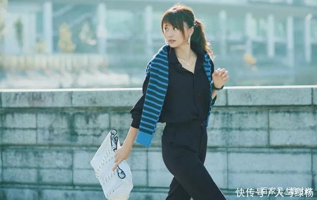  造型|一穿条纹就撞衫简约百搭包揽各种造型！