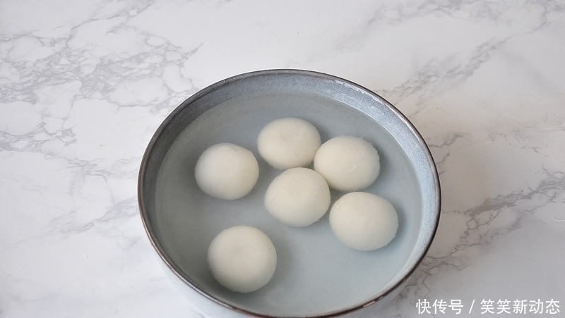 馅饼|最近,孩子迷上吃这个饼,香软拉丝,越嚼越香,做了六个不够吃