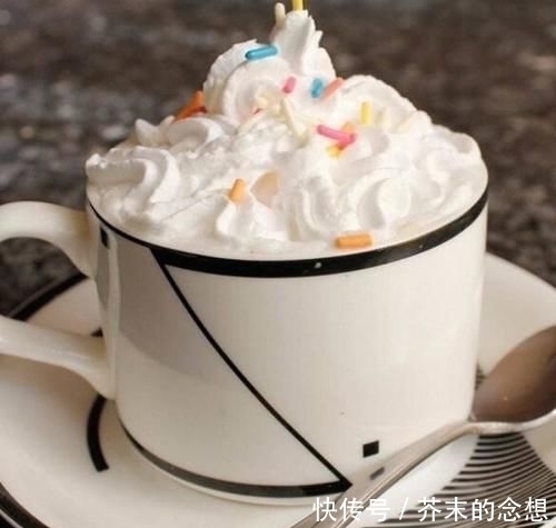  图五|七种造假食物，图五像在吃塑料，网友全部都吃过，我没救了