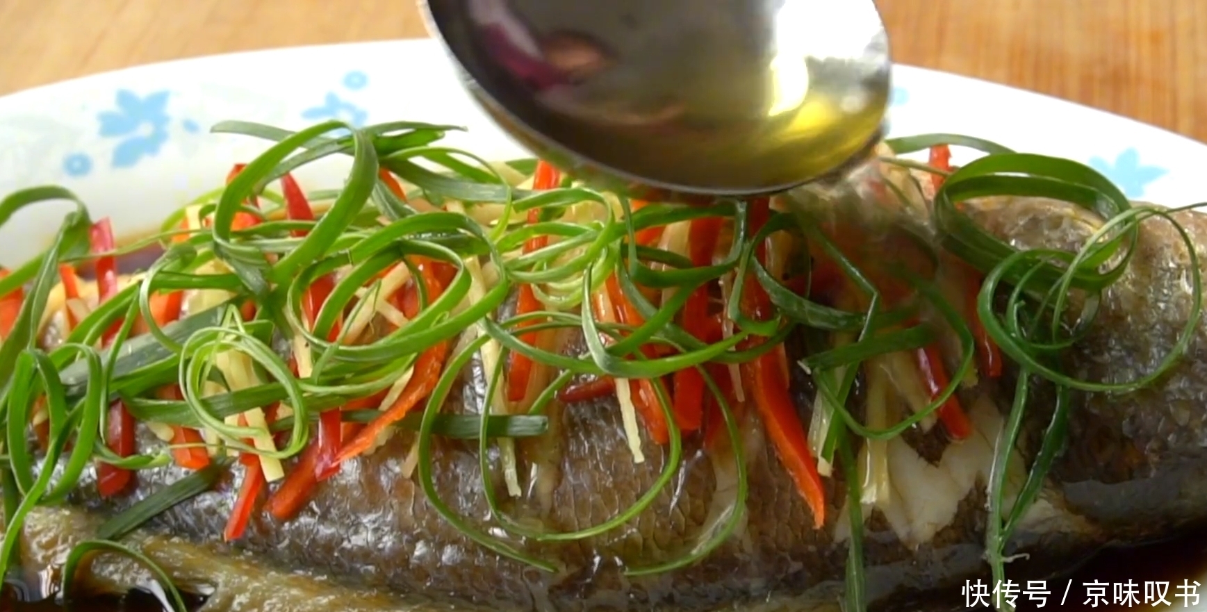 大锅|我家黄花鱼从不炖着吃,往大锅里一放,不煎不油炸,肉嫩还没腥味