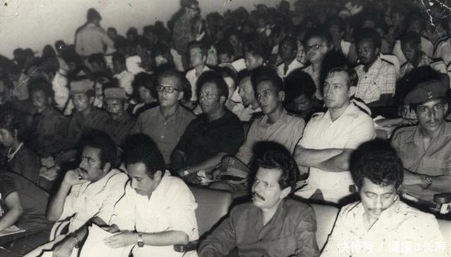 苏联|这两个国家, 苏联解体后合并为一国, 现在过不下去了, 要一分为二