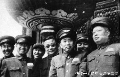 有此|赖传珠是开国上将,他决定少将和校级军衔的资格,为何他有此权!