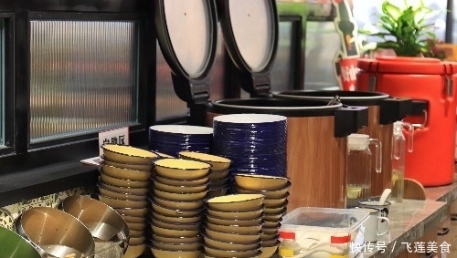 知名|连明星都慕名而来，知名梁山鸡到底什么魅力，我替大家先品尝一番