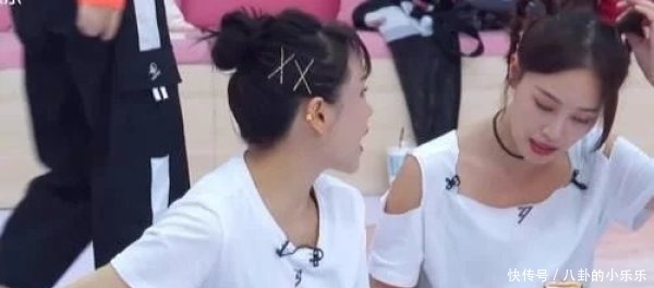 张含韵|伊能静跟蓝盈莹组队呈现崩溃状态,气到踢墙又哭了,心疼张含韵