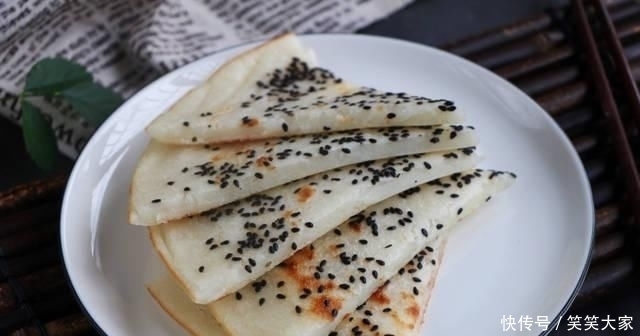  不用|大米别煮粥了，做成懒人早餐，外脆里软，不用发酵，搅一搅就出锅