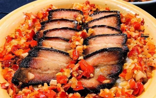 冰淇淋|美味不用等,香肠、蛋黄酥、半芝士布丁烧、抄手、草莓芝士蛋糕