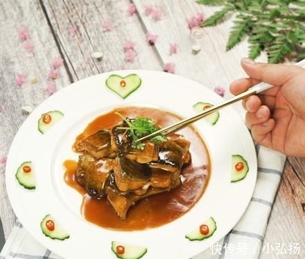  白砂糖|吃鱼时刺卡在喉咙里，不要再喝醋了，教你一招，让鱼刺自己跑出来