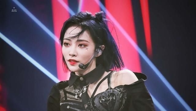  排名|《青你2》总决赛直播遭网友吐槽，其他选手真心服虞书欣排名吗？