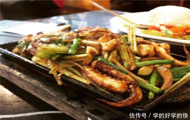 去除鱿鱼|酱爆鱿鱼,比铁板鱿鱼还好吃,自己在家做健康卫生