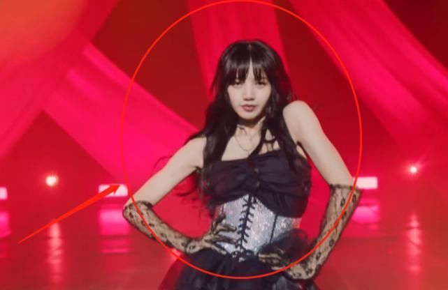 ending|同做ending动作,看看训练生再看看Lisa,才知道学员跟导师的区别