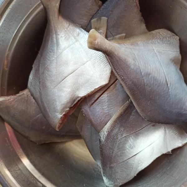 鲫鱼|这鱼比鲫鱼刺少,比鲤鱼营养,比甲鱼肉多,15一斤没人买太可惜