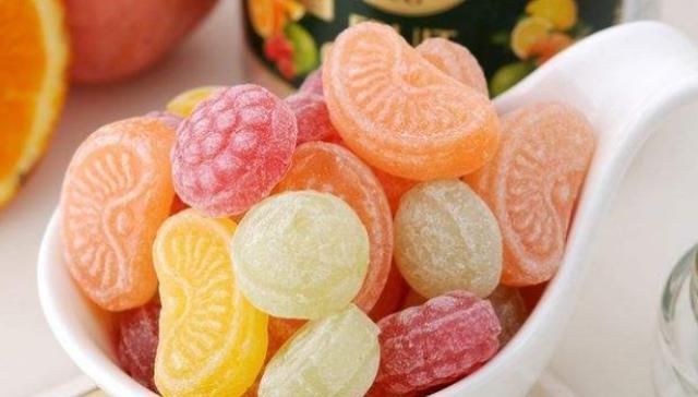 口感|00后吃一次就喜欢上的糖果,琥珀糖排第3,第1口感不输阿尔卑斯