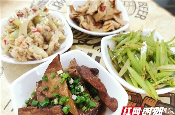 小店|素素这周吃了啥：爱吃馄饨的我，分享两家小店