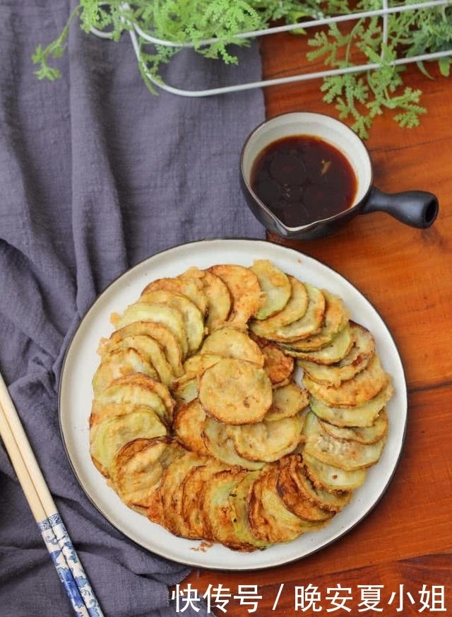 萝卜|入秋后,萝卜水果靠边站,不如吃茄子,简单一炒,比肉都香