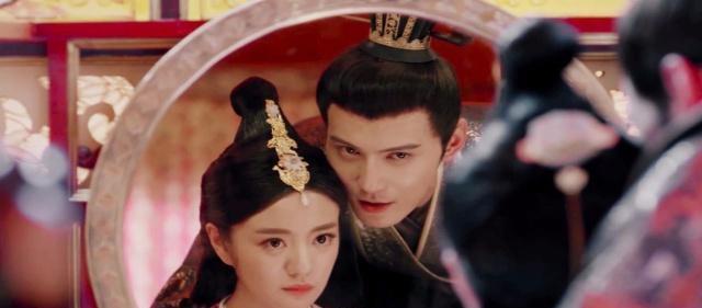 玩脱|亲爹一死就兴高采烈的皇帝,在位短短两年就把江山给玩脱了