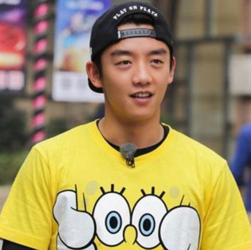 baby6|跑男团成员都撕了多少名牌蔡徐坤2个,baby6个,看到第一太强了