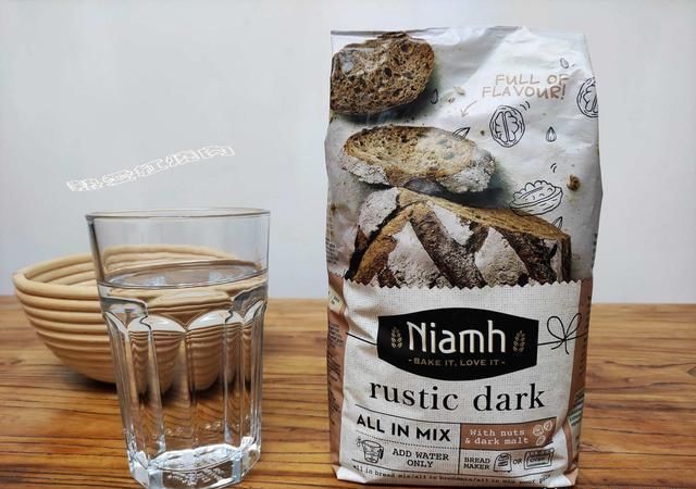  机都|黄油和厨师机都没有也能做面包，用它加凉水拌拌就可以，太省事了