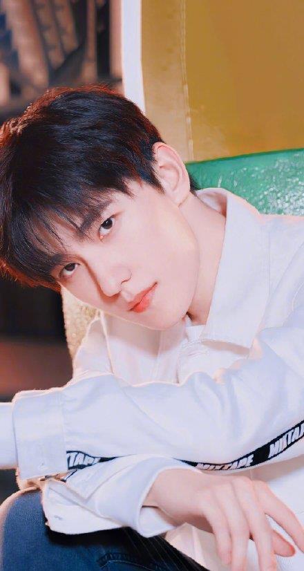 哥哥|时隔5年,杨洋常驻新综艺《元气满满的哥哥》,终于转型成功了