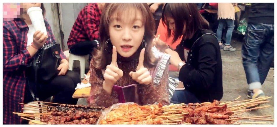 炸串|密子君大胃王地位不保一次吃50多根串串刚够大胃王mini的零头