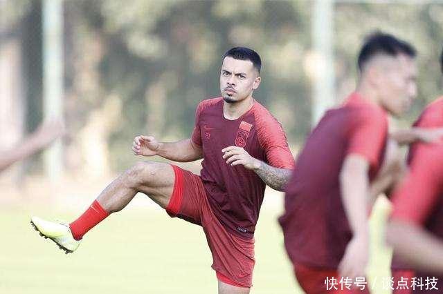 国安|一人欢喜一人愁,池国忠的留队让一人失望,上位希望破灭