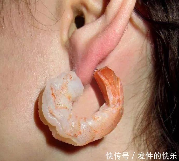 有毒|“早上九点新郎来接人,我该把鞋藏哪?”哈哈哈哈评论有毒~