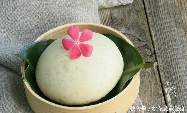 秘诀|蒸馒头的小秘诀,别只放酵母,放1种调味品,5分发满盆更香软