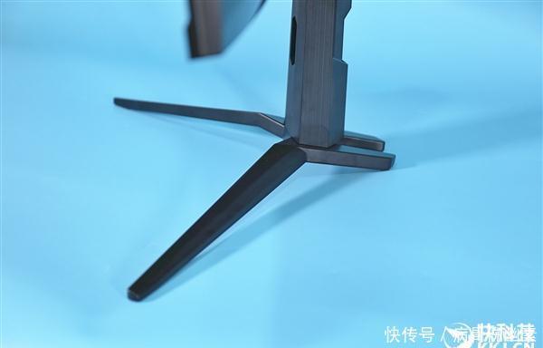 MAG322CQR|微星MAG322CQR显示器图赏1500曲面165Hz2K