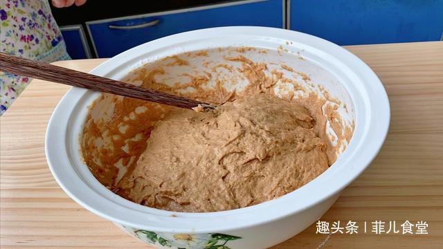  一料|蒸发糕时，只放酵母就错了，多加一料，发糕蓬松香甜，无酸味