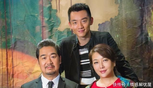 成员|跑男迎来最重磅嘉宾,成员们集体起立欢迎,郑恺还大喊他爸爸!