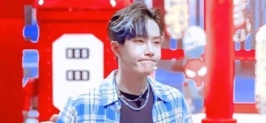 活该|王一博综艺化身应援团,活该他吃下肖战资源