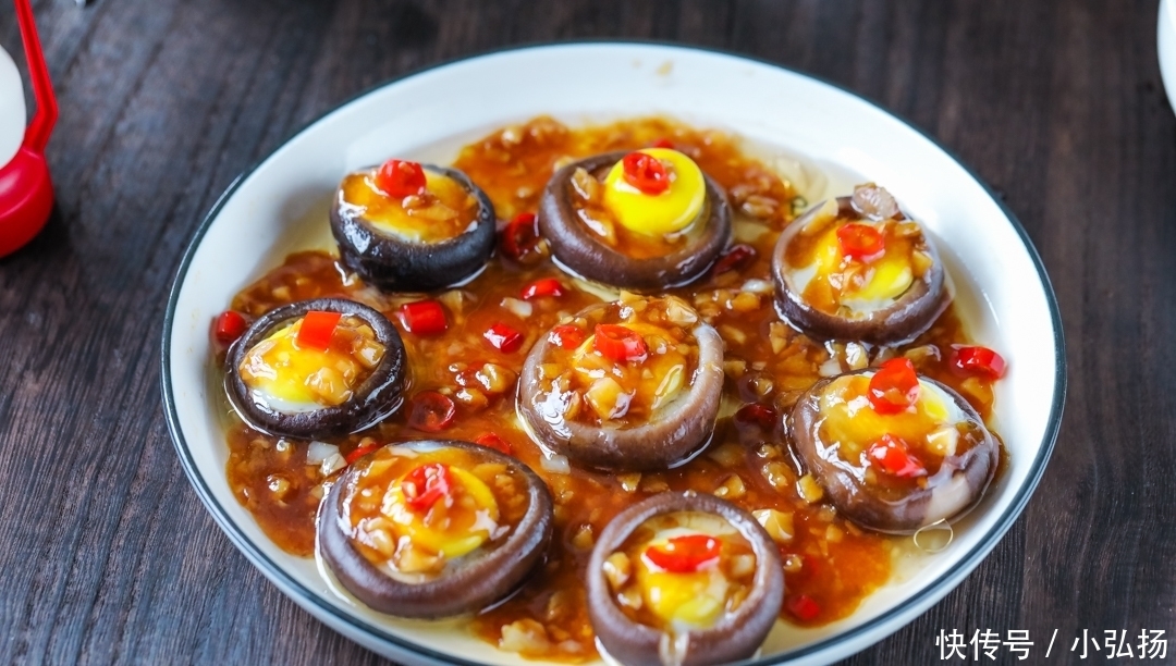 孩子|给儿子做了道下饭菜,爷爷想要尝尝,儿子说:给一头猪都不换