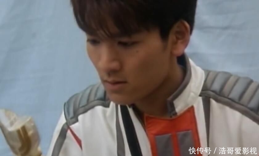  迪迦|迪迦奥特曼：大古变身时为何没有人发现？多亏有这个机器才能隐瞒