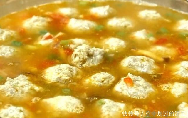 莲藕丸子|秋天,多喝此汤,汤鲜味美还补钙,比骨头汤营养,每次上桌遭疯抢