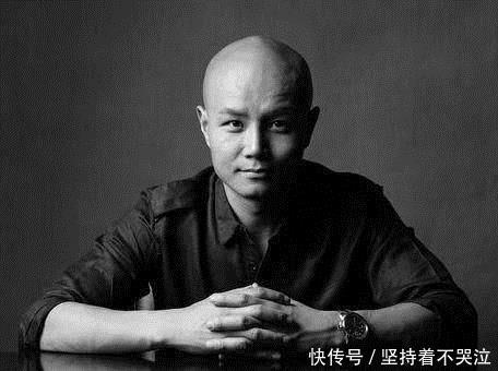 乐嘉|在《非诚勿扰》红极一时的乐嘉,5年几近被封杀的态势,骂金星吻谢娜都做过
