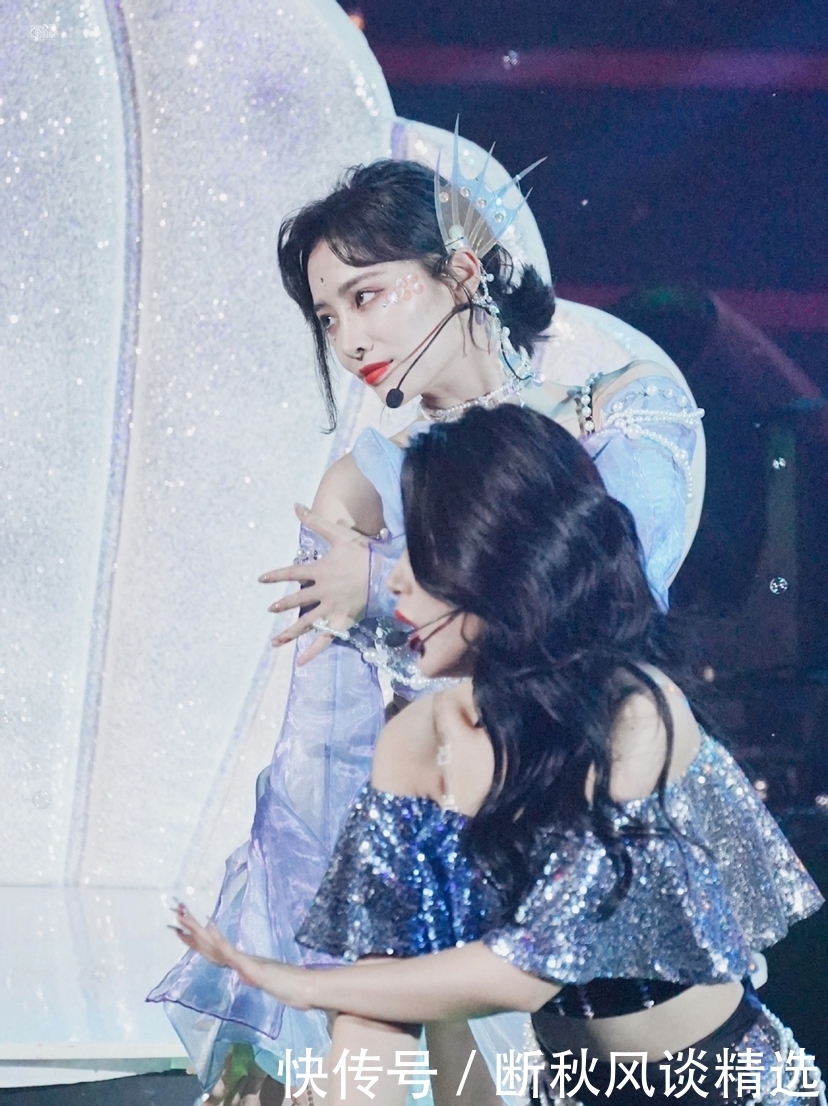 水中|SNH48年度总决选,许佳琪戴萌水中舞蹈