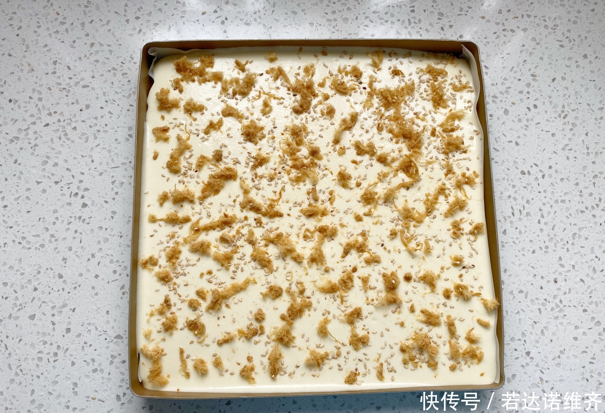 柔软|蛋糕卷最详细的教程,操作方便易成功,细腻柔软怎么卷都不裂